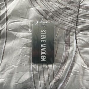 Gray Steve Madden Luggage Tag